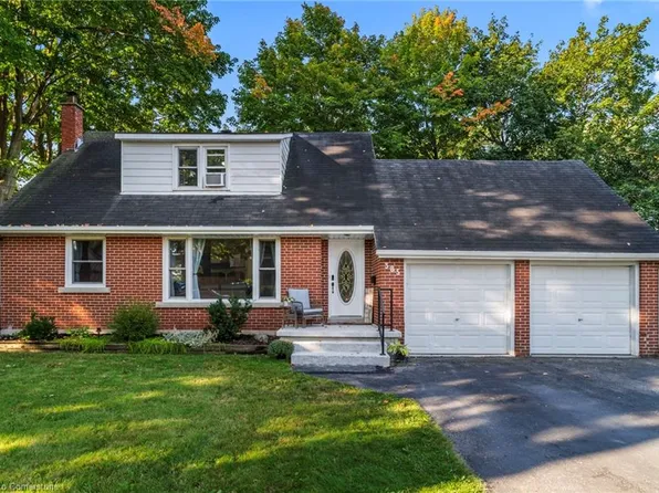 385 Fergus St N, Wellington North, ON N0G 2L2