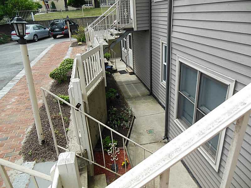 Village Green Condominiums Warwick, RI Zillow