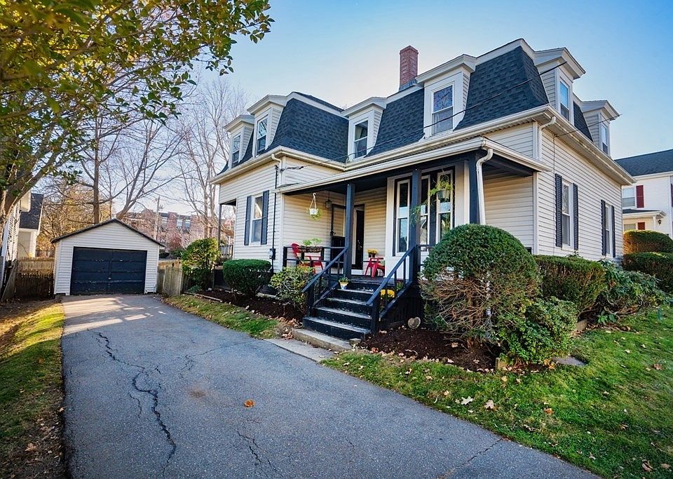 4 Greenwood St, Amesbury, MA 01913  Zillow