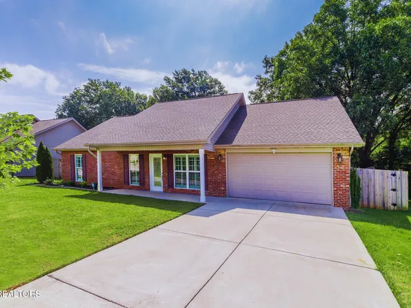 712 Hunter Crest Rd, Maryville, TN 37803