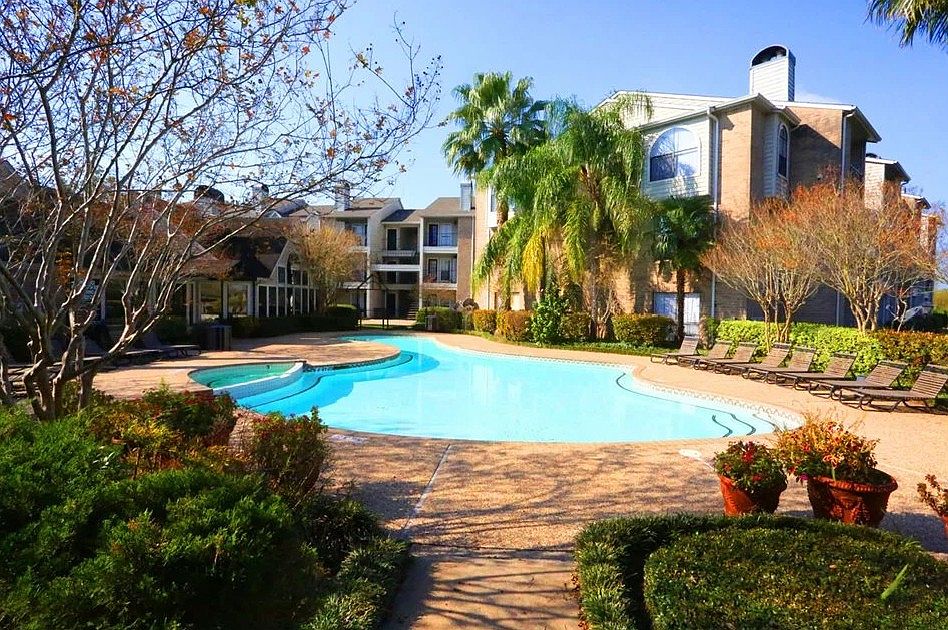 1st image of 10280 Windmill Lakes Blvd #Adcfe2fcb
