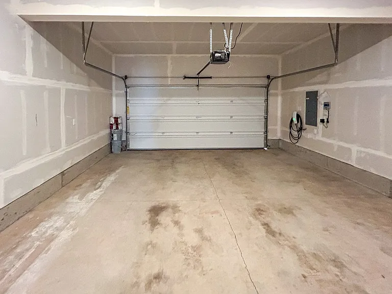 497 Himalaya St NE — Photo 31