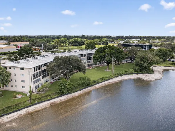 413 Southampton A, West Palm Beach, FL 33417