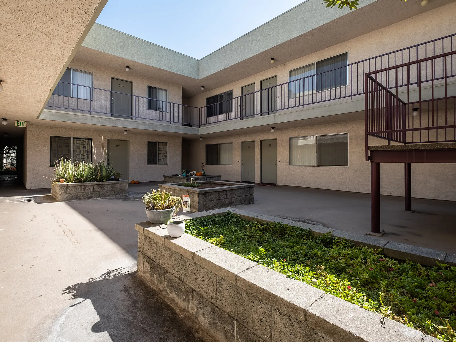 1 bed, 700 sqft, $2,100 — Photo 4