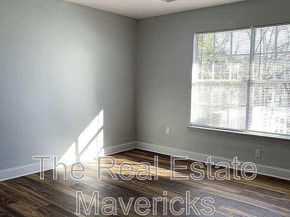 2nd image of 409 Longview Dr
