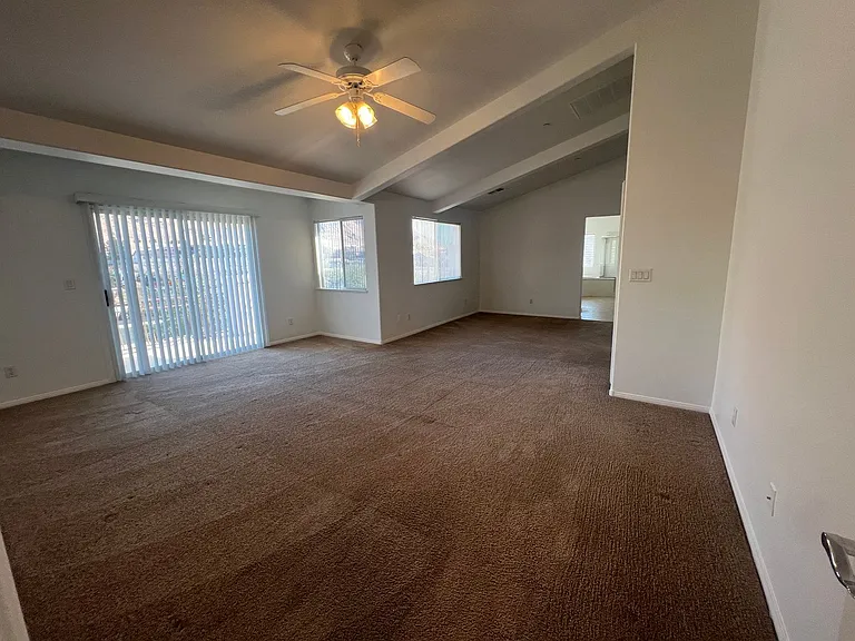 1550 Midnight Cowboy Ct — Photo 37