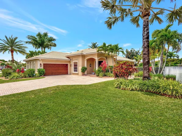 141 Bella Vista Way, Royal Palm Beach, FL 33411