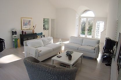 3rd image of 51 Mill Creek Close