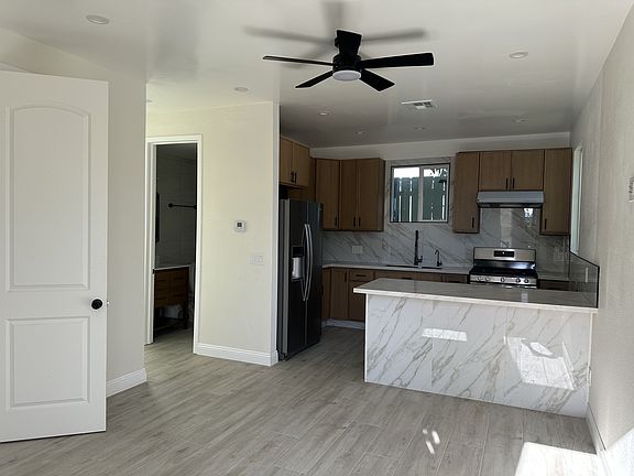 4th image of 5335 Saxon St