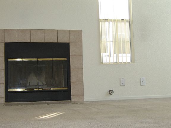 5th image of 1366 Pacific Beach Dr APT 1
