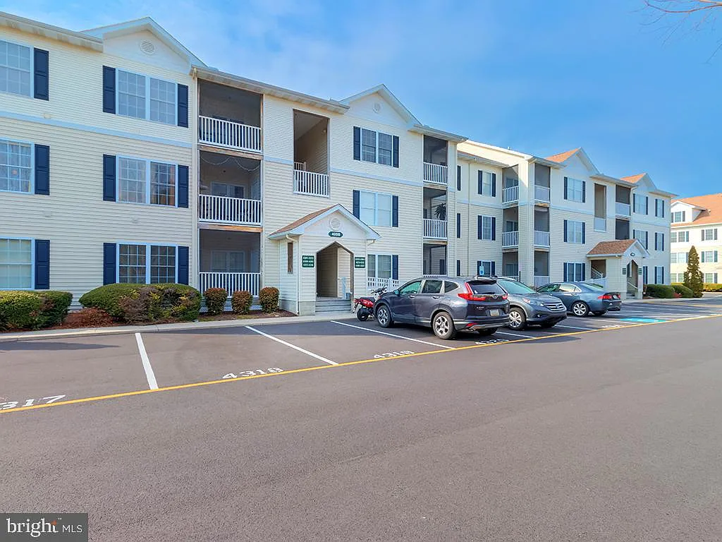 4300 Sand Piper Dr Unit 20 photo 1
