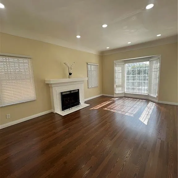 1933 S Corning St — Photo 5