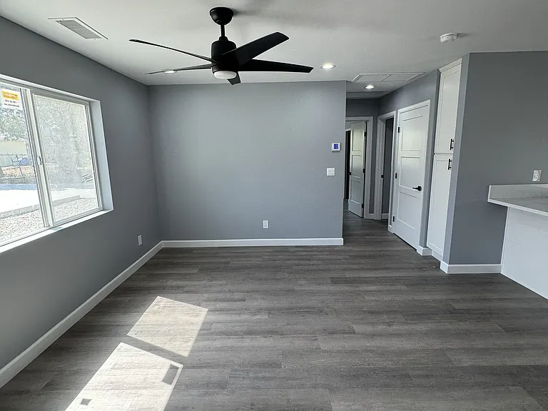 1134 Alpine Ave — Photo 2