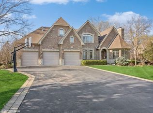 1104 W Watling St, Arlington Heights, IL 60004