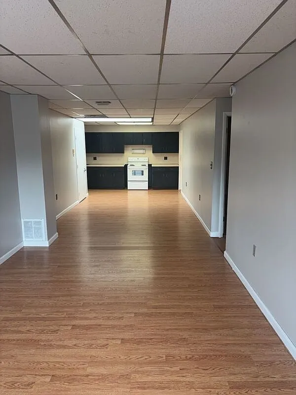 2 bed, 1.0 bath, 1200 sqft, $1,200 — Photo 2