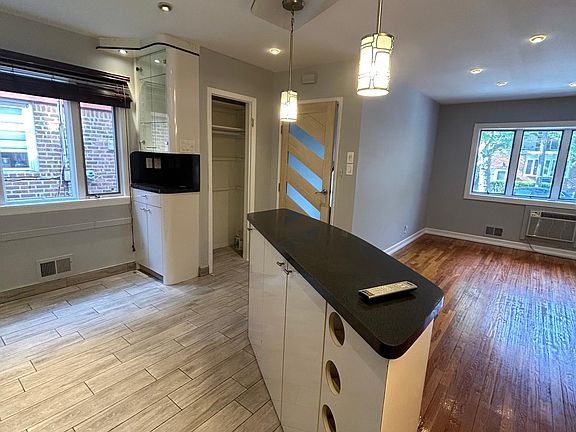 2nd image of 584 Mayfair Dr S Floor 1