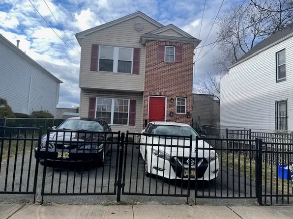 47 Brenner St, Newark, NJ 07108