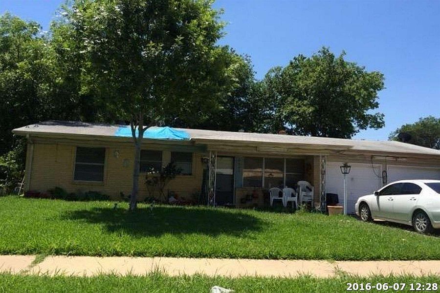1st image of 2404 Miriam Ln