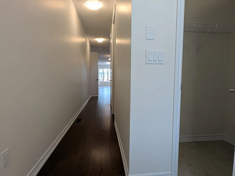132 Laing Dr — Photo 2