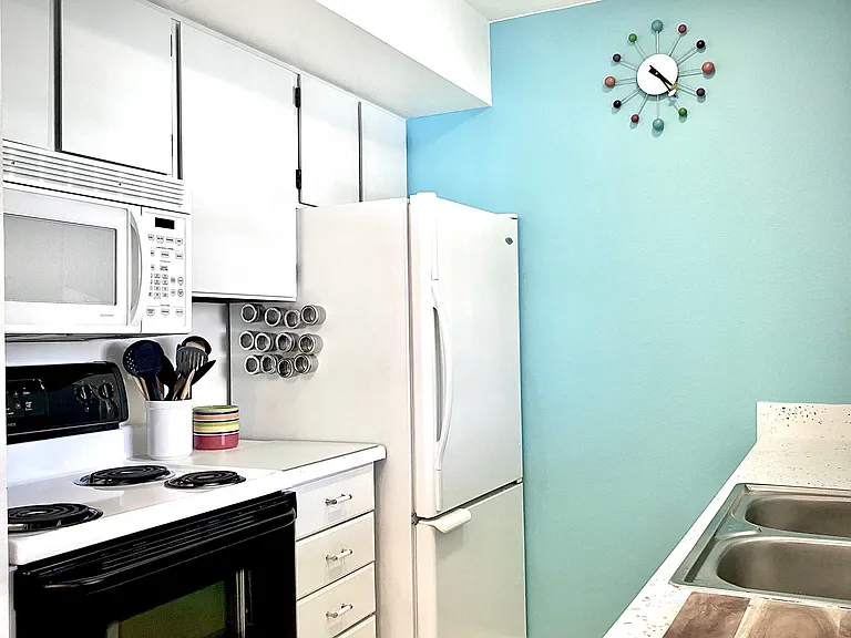 5300 E Waverly Dr — Photo 11