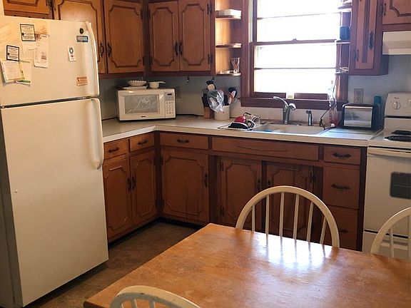 5th image of 265 Guilford St
