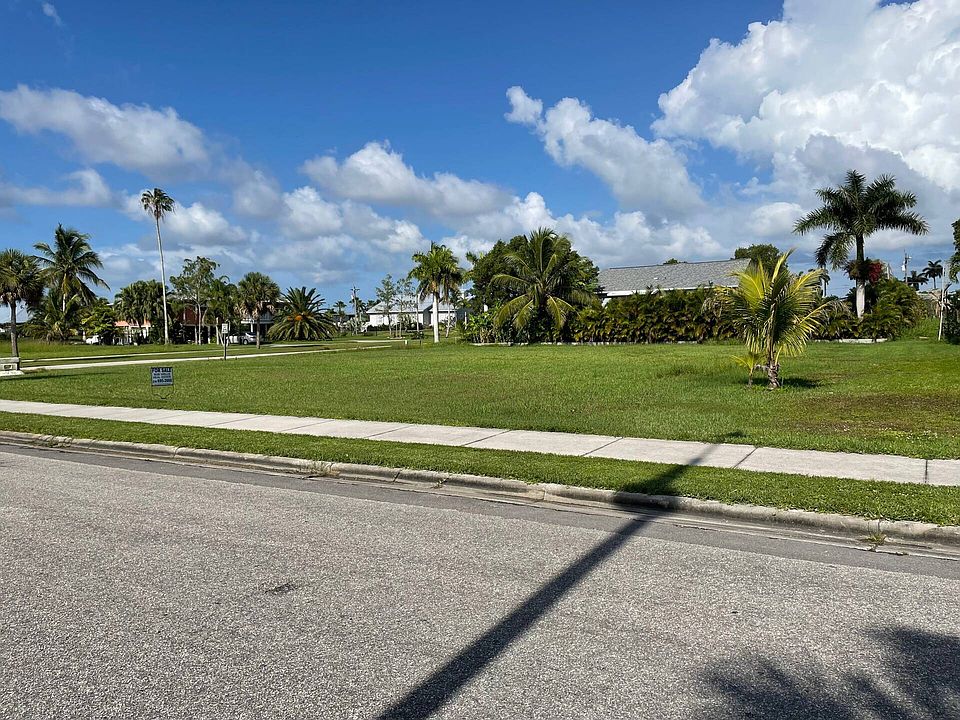 2nd image of 501 Collier Ave