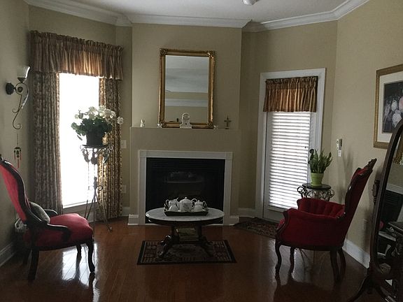4th image of 6107 Cottle Ct