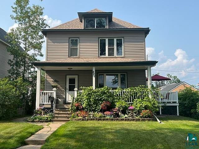 1st image of 821 N 10th St
