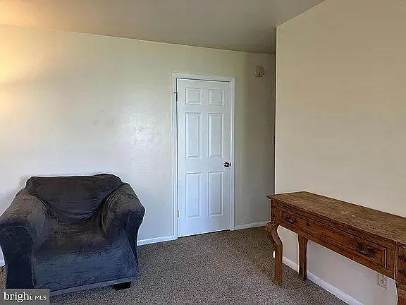 1950 Weaver St #1950 — Photo 3
