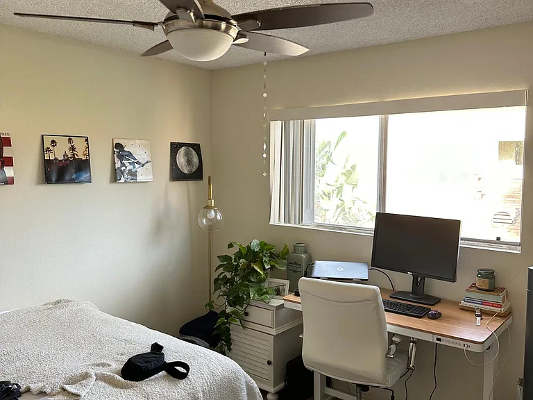 1321 Oliver Ave #9 — Photo 8