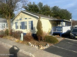 106 Seattle Slew Dr #152, Howell, NJ 07731