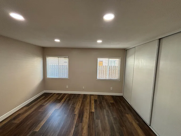 5918 Sky Meadow St — Photo 15
