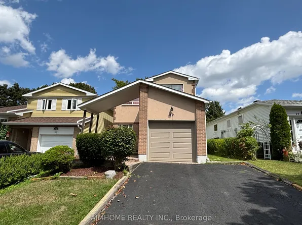 29 Snowshoe Cres, Markham, ON L3T 4M7