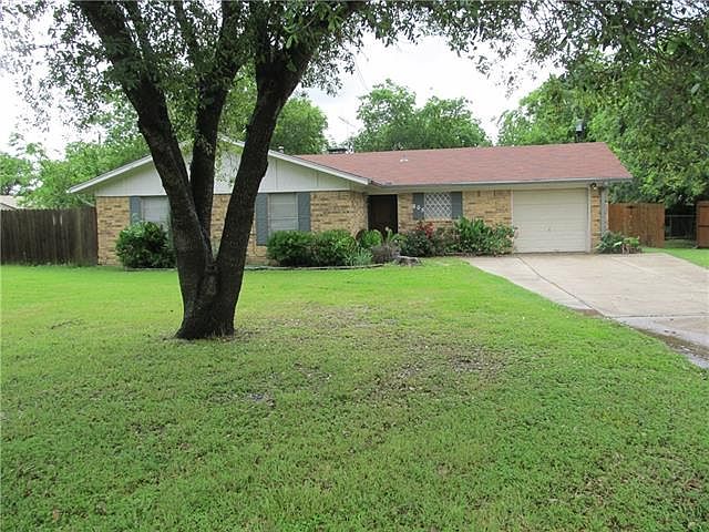 1st image of 605 Oakridge Cir