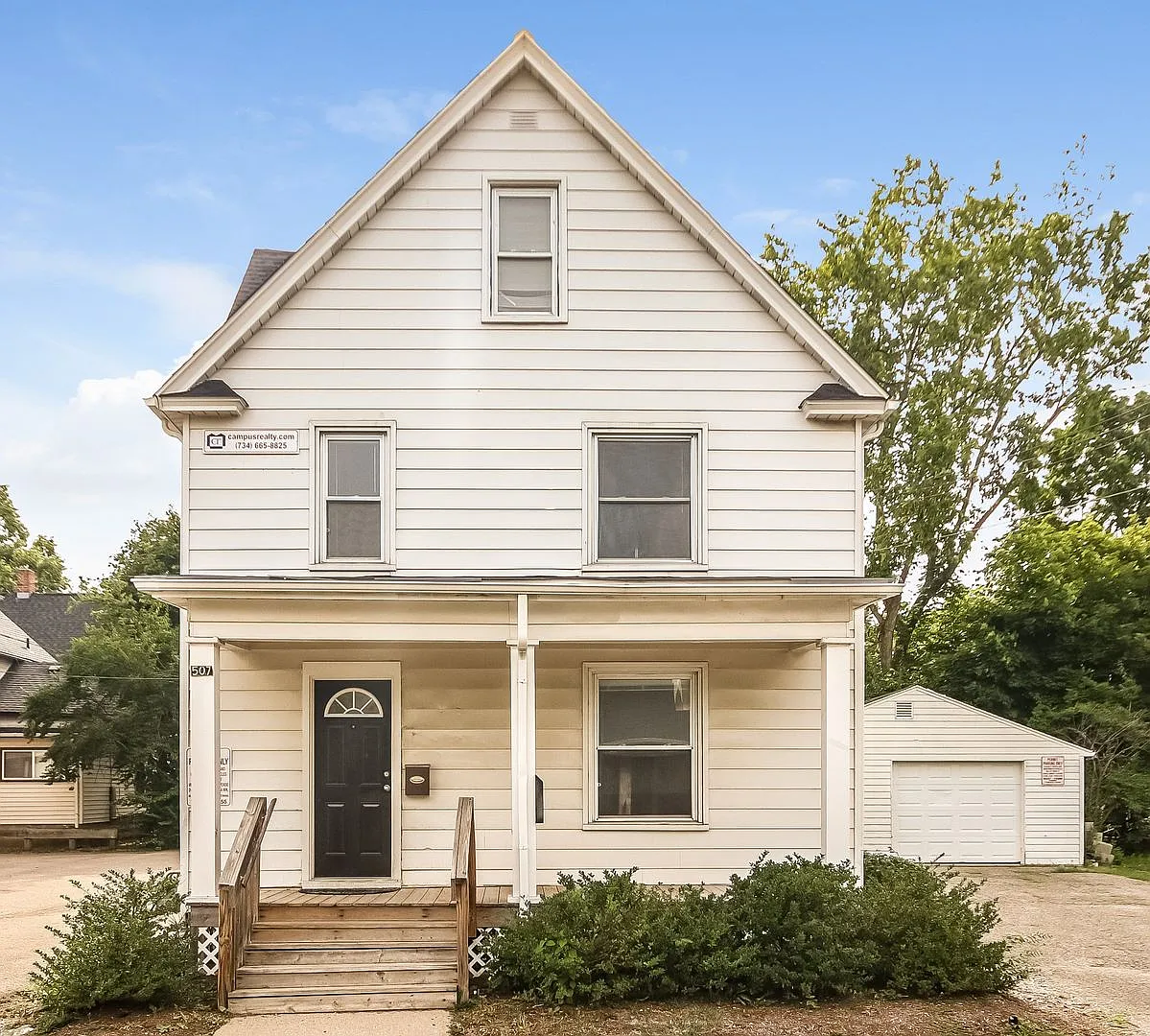 4 Bed/2 Bath Private Home Available August '27 — Photo 1