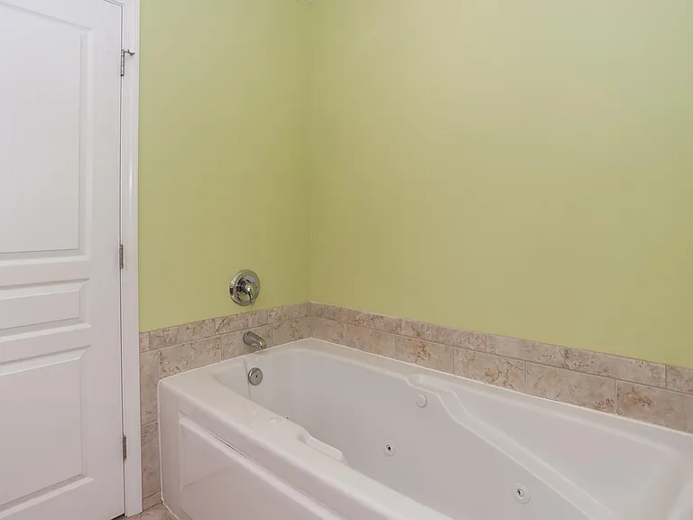 Master bedroom bathroom