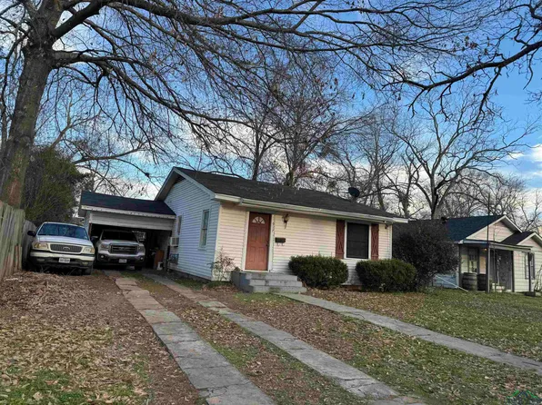 917 N Bledsoe St, Gilmer, TX 75644