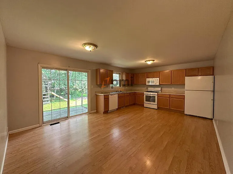 678 Dearborn Rd #D — Photo 4