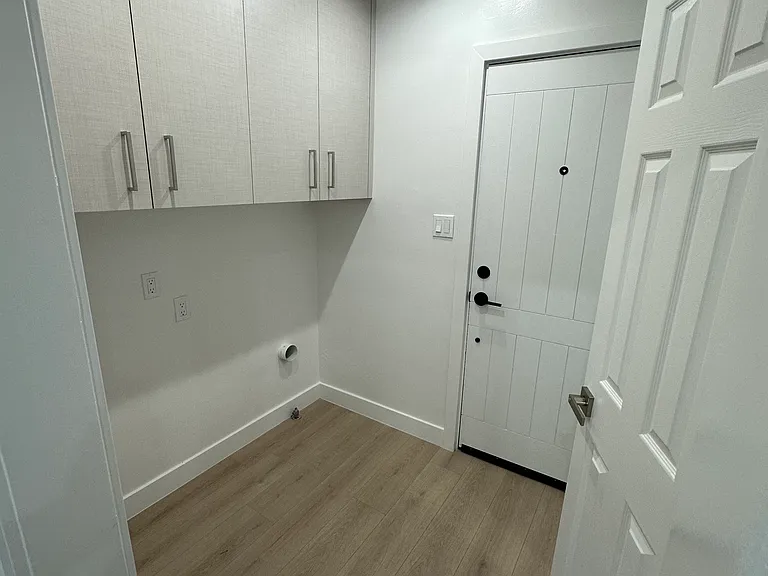 17735 Ludlow St — Photo 11