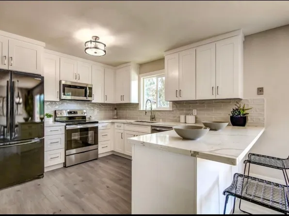 7212 Langley Ct, Salinas, CA 93907