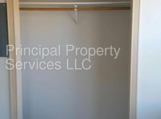 717 Pine St APT 5, Green Bay, WI 54301