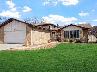 17107 Inverness Dr, Tinley Park, IL 60487