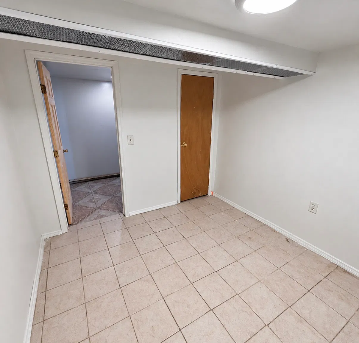 1 bed, $1,200 — Photo 4