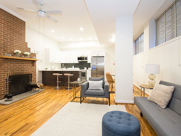 5th image of 2101 Wallace St #1