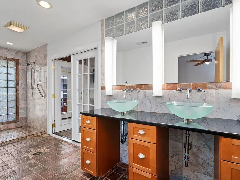 1212 Bentwood Rd — Photo 22