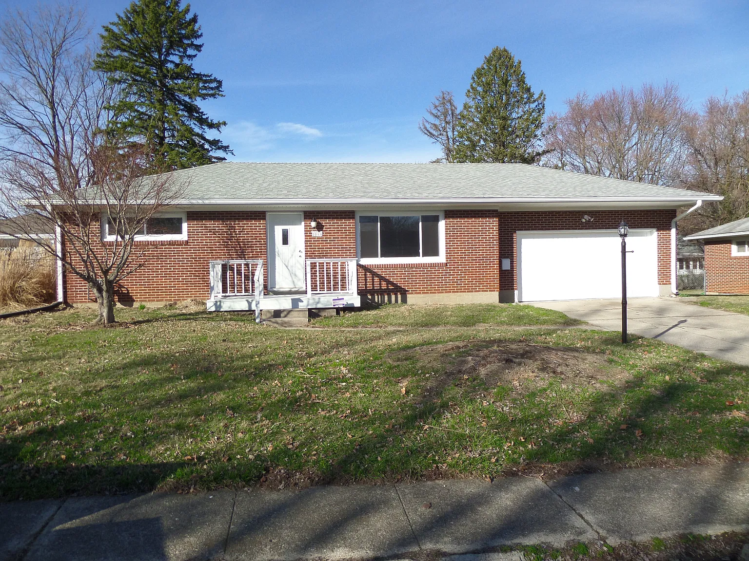 1044 Sundown Rd photo 1