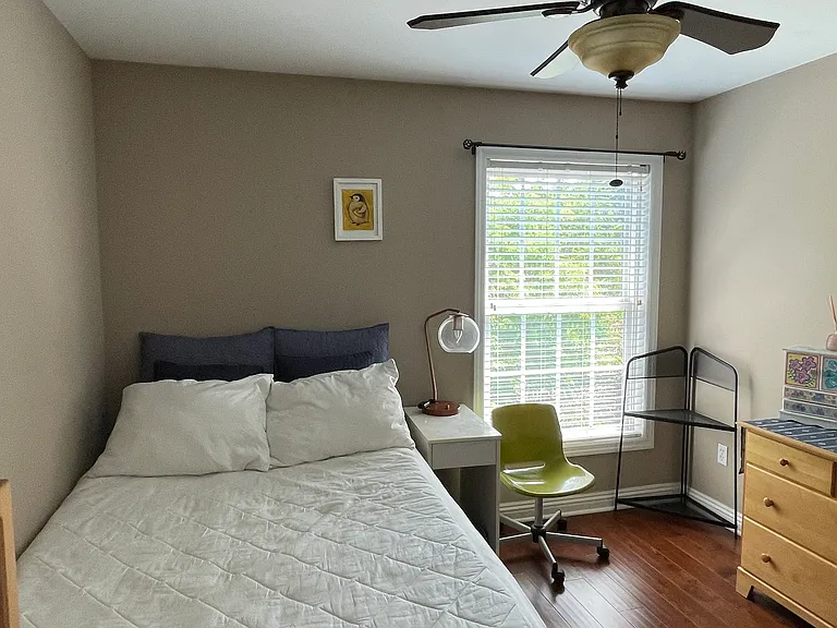 574 E Vanderbilt Dr — Photo 15
