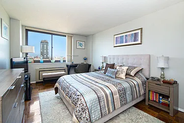 Rented by Nest Seekers International