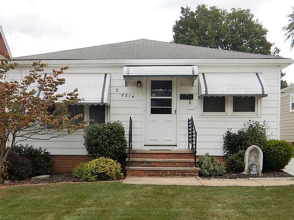 2nd image of 8814 Pinegrove Ave