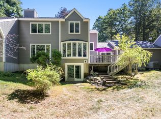 16 Coltsway Unit 16, Wayland, MA 01778